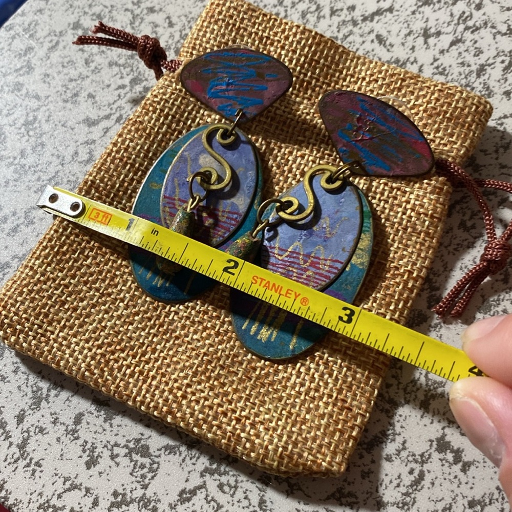 Hand Painted metal earrings/90โs - Picture 7 of 7